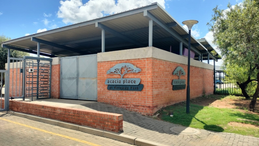 2 Bedroom Property for Sale in Raceway Free State